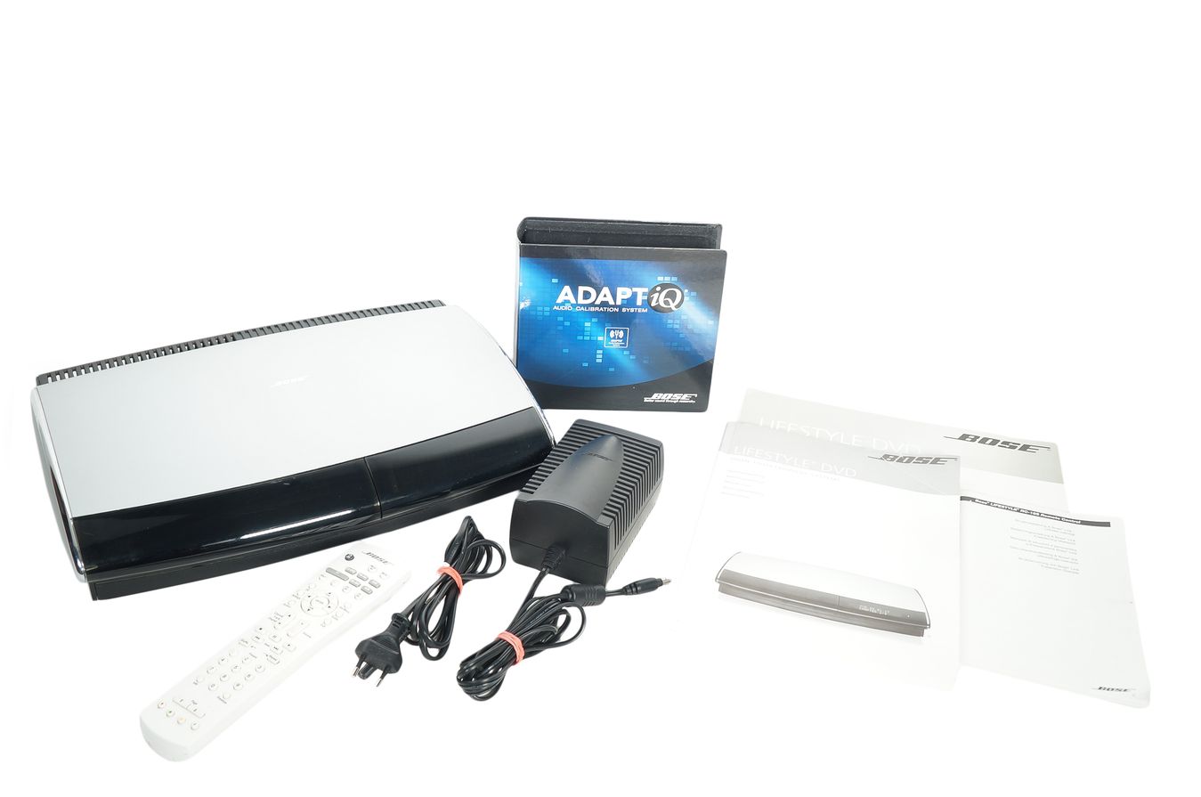 Bose_AV18_Media_Center_Lifestyle_18_28_Series_II_III_03_result