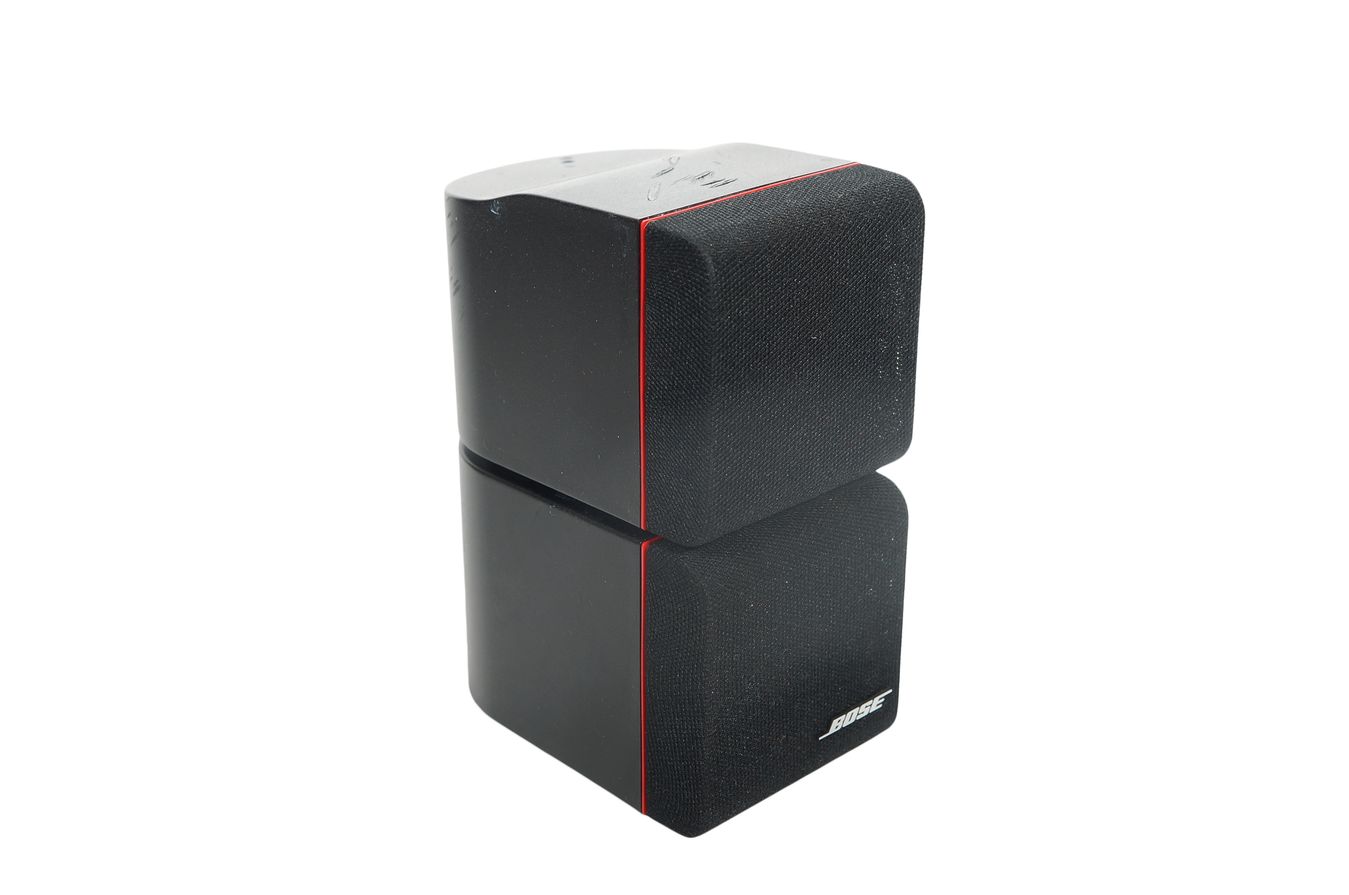 Bose_Acoustimass_Series_II_Doppelcube_Lautsprecher_Box_mit_rotem_Rand_result
