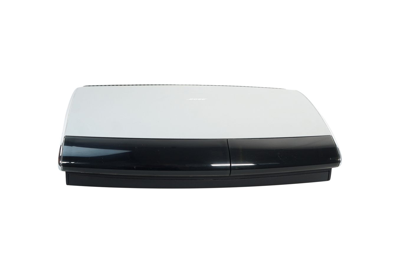 Bose_AV18_Media_Center_Lifestyle_18_28_Series_II_III_06_result