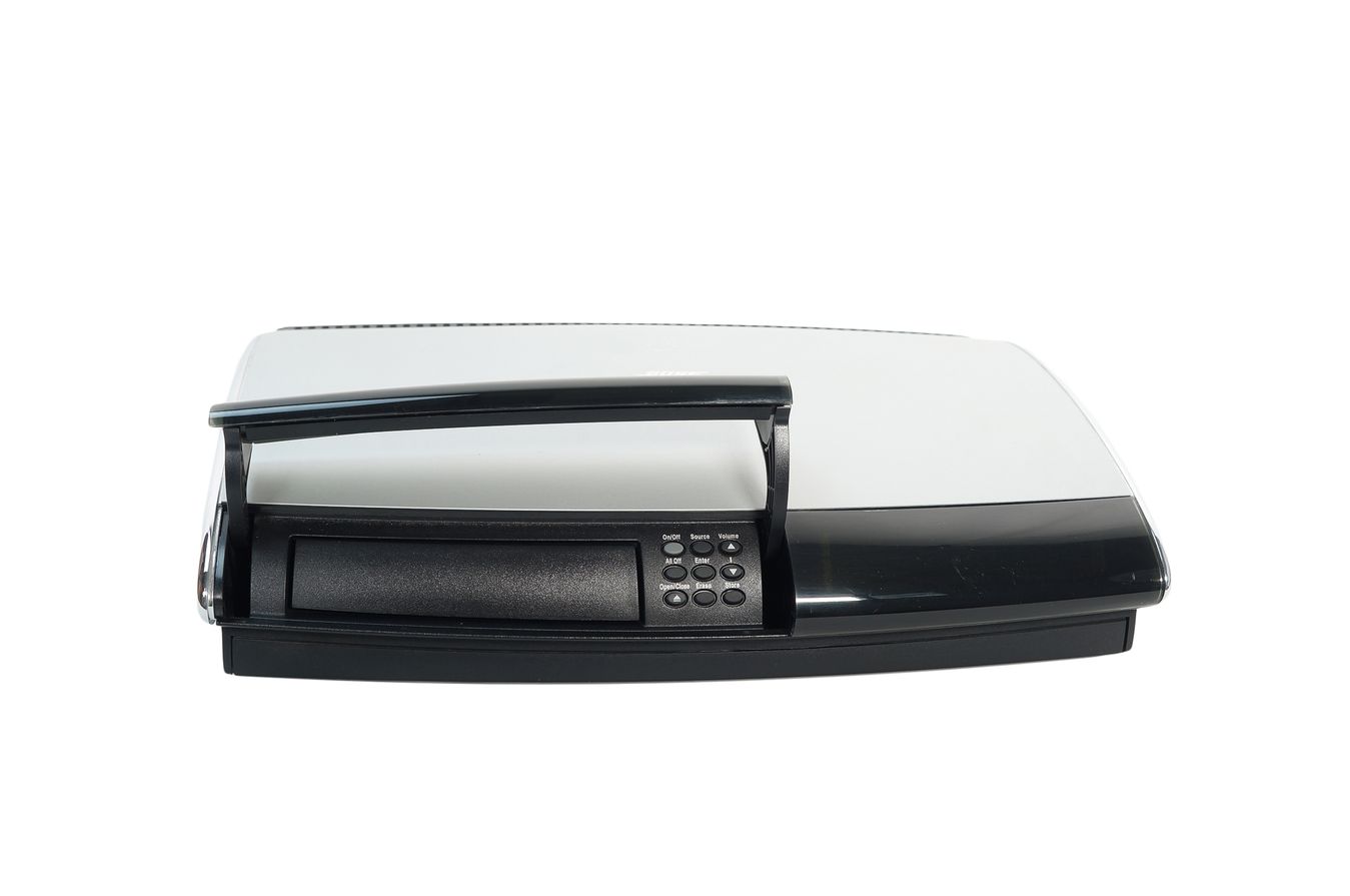 Bose_AV18_Media_Center_Lifestyle_18_28_Series_II_III_07_result