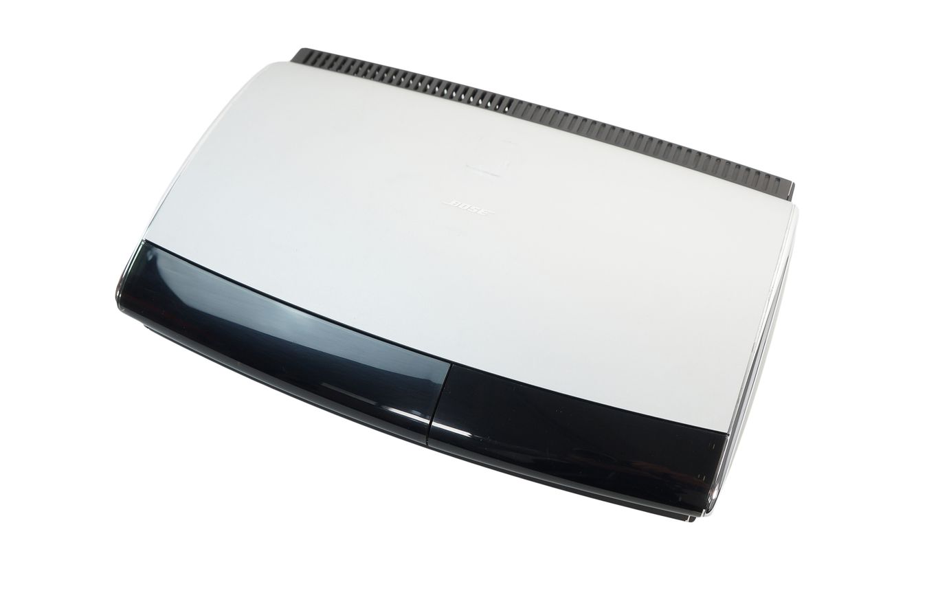 Bose_AV18_Media_Center_Lifestyle_18_28_Series_II_III_10_result