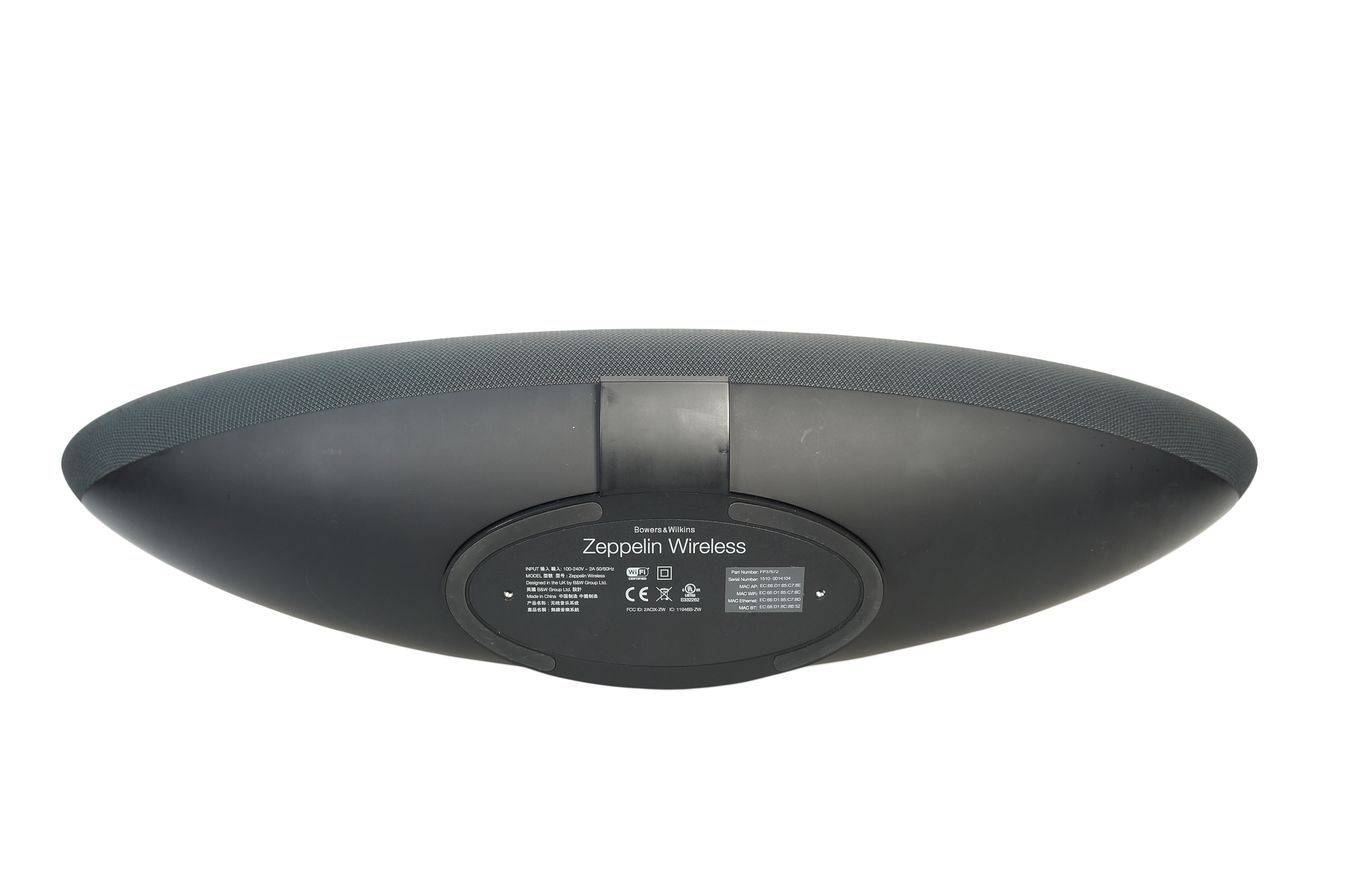 Bowers__Wilkins_Zeppelin_Wireless_Bluetooth_Lautsprecher_07_result