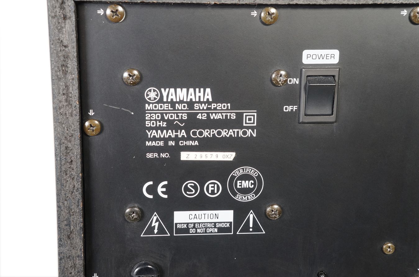 Yamaha_SW-P201_SUB_Subwoofer_Schwarz_06_result