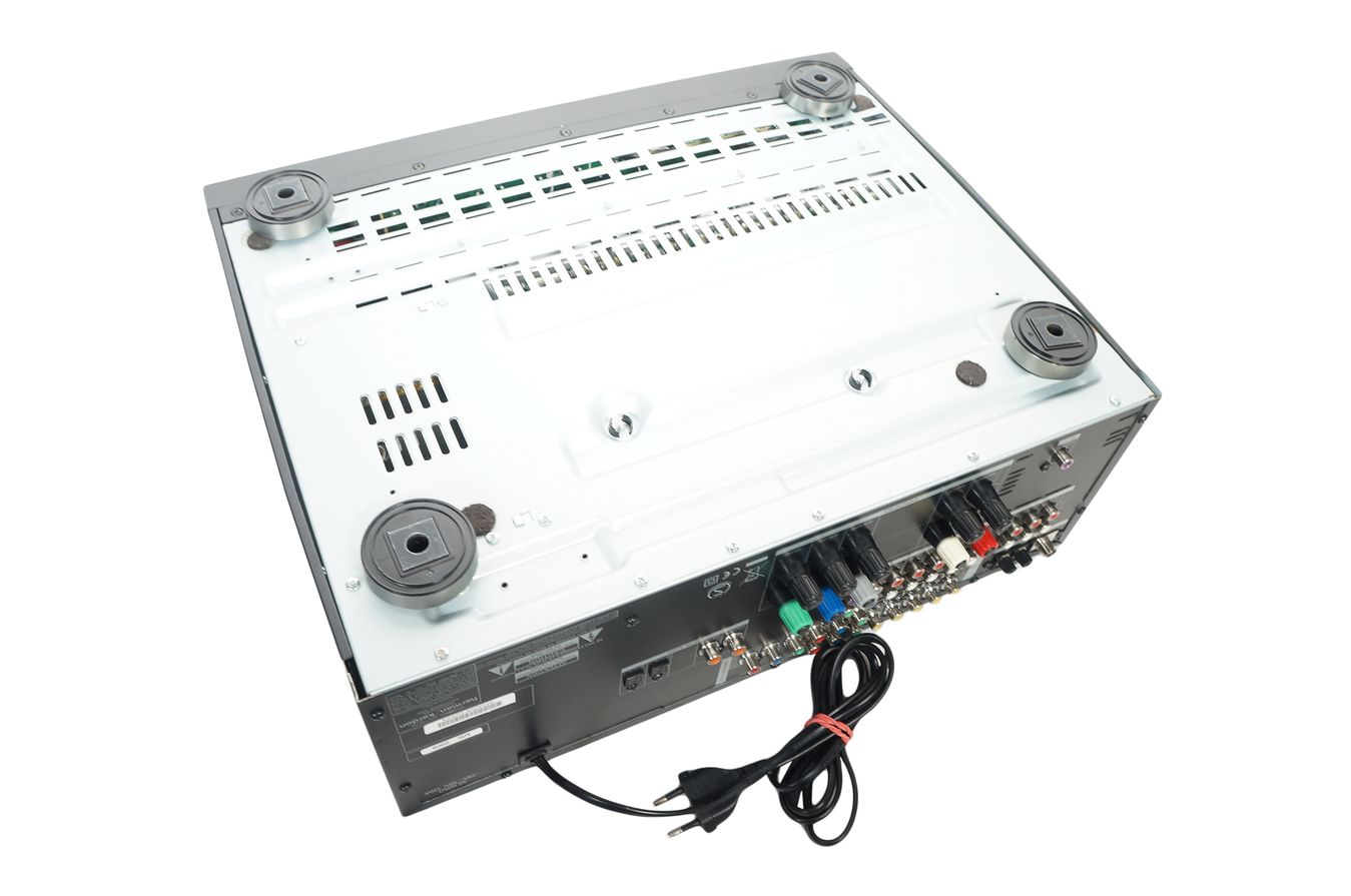 Harman_Kardon_AVR_138_AV_Receiver_Schwarz_09_result
