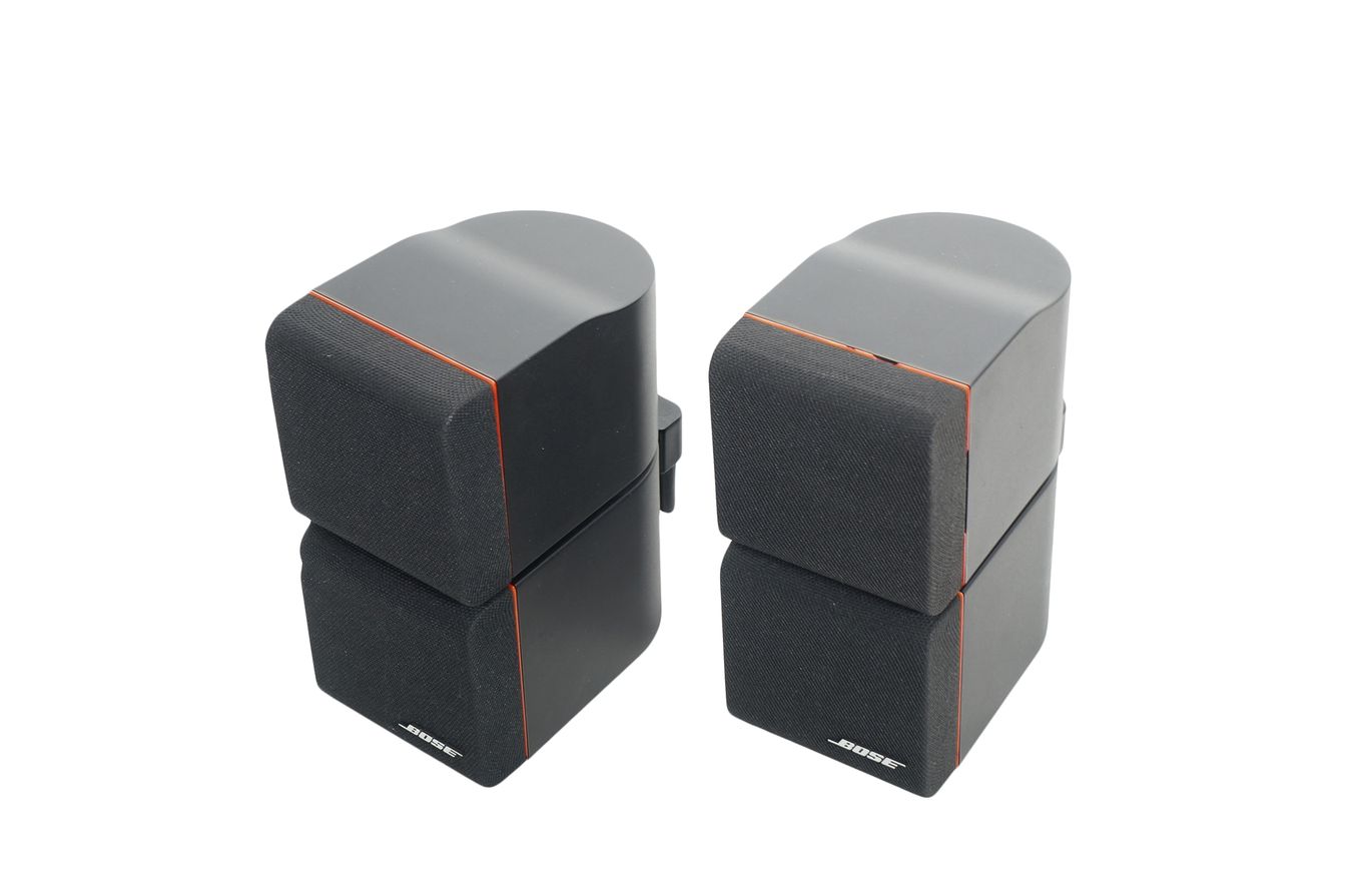 2x_Bose_Acoustimass_Doppelcubes_Series_II_Lautsprecher_Boxen_mit_rotem_Ran_4M9qf5S