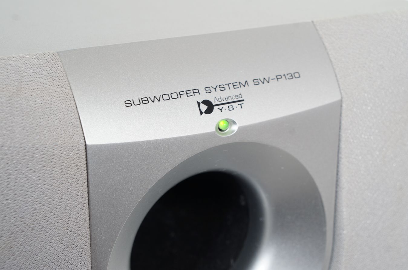 Yamaha_SW-P130_Subwoofer_Aktiv_Silber_03_result