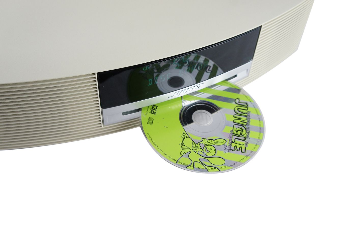 Bose_Wave_Music_System_AWRCC4_WeiB_02_result