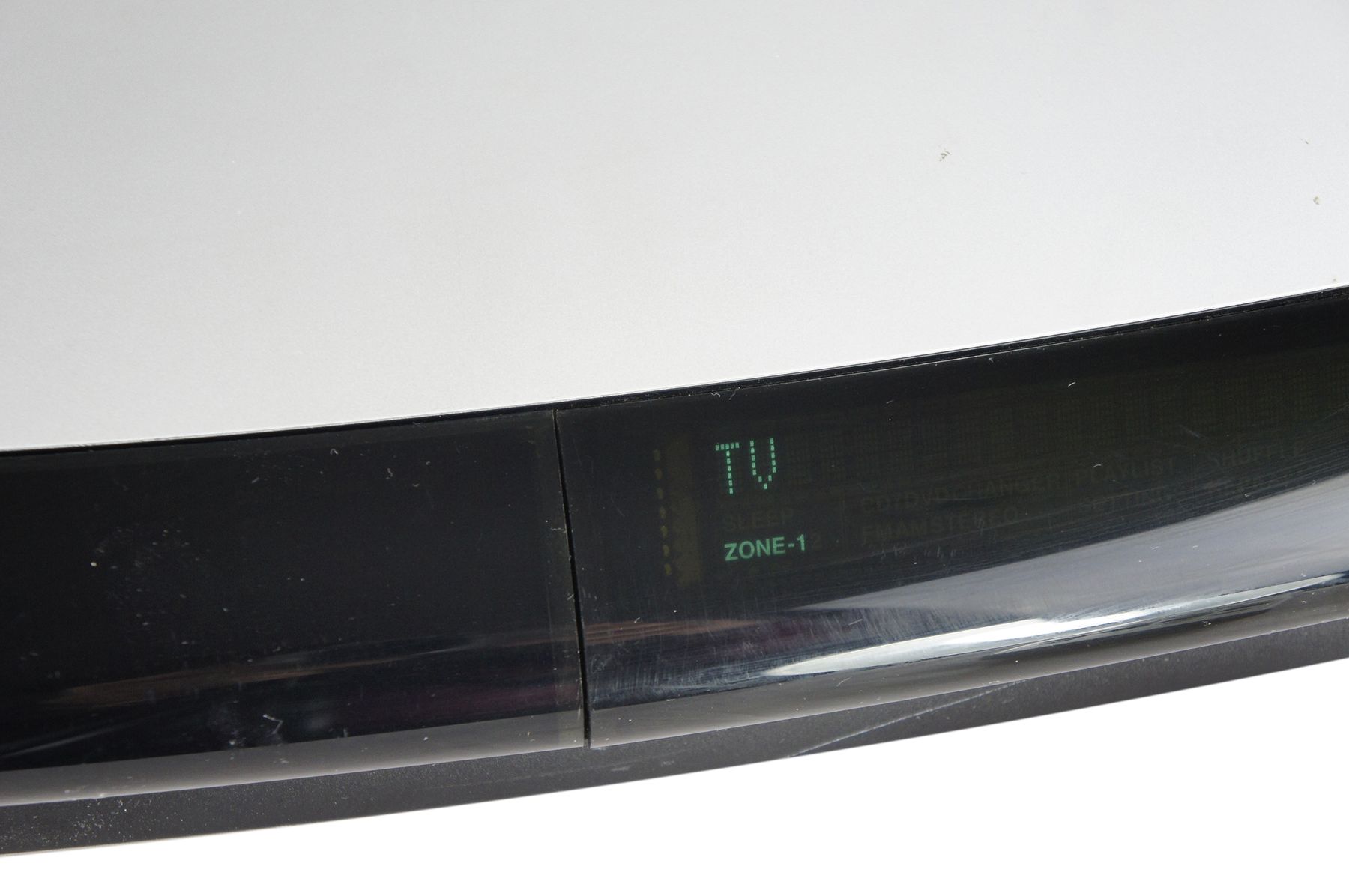 Bose_Lifestyle_18_28_38_Model_AV18_Media_Center_03_result