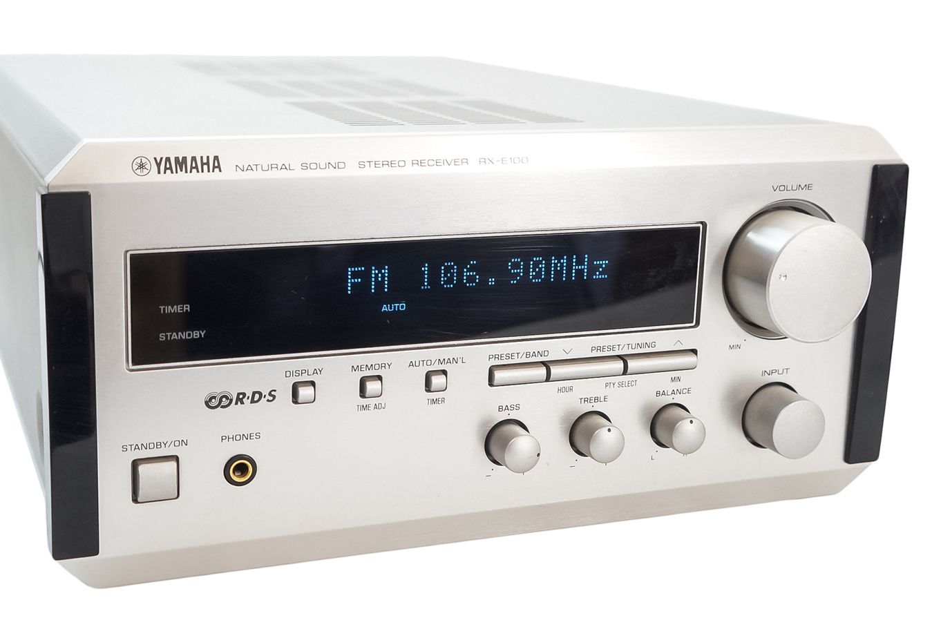 Yamaha_RX-E100_Natural_Sound_Receiver_Silber_10_result
