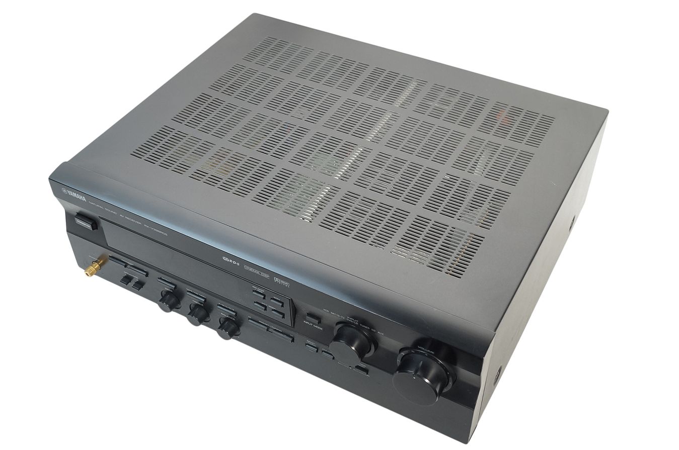 Yamaha_RX-V396_RDS_Dolby_Digital_AV_Receiver_Schwarz_07_result