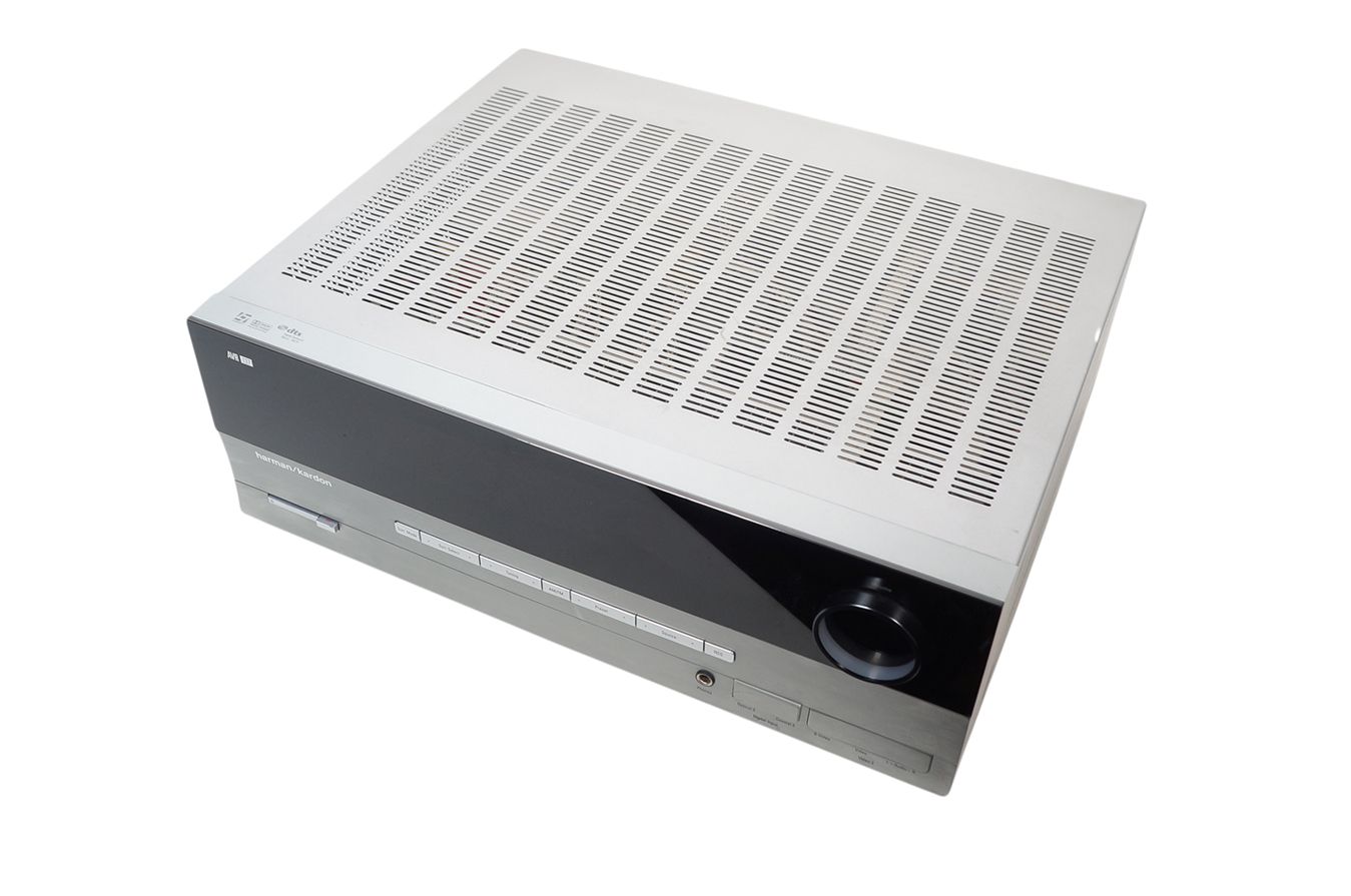 Harman_Kardon_AVR_137_5.1_AV_Receiver_Silber_09_result