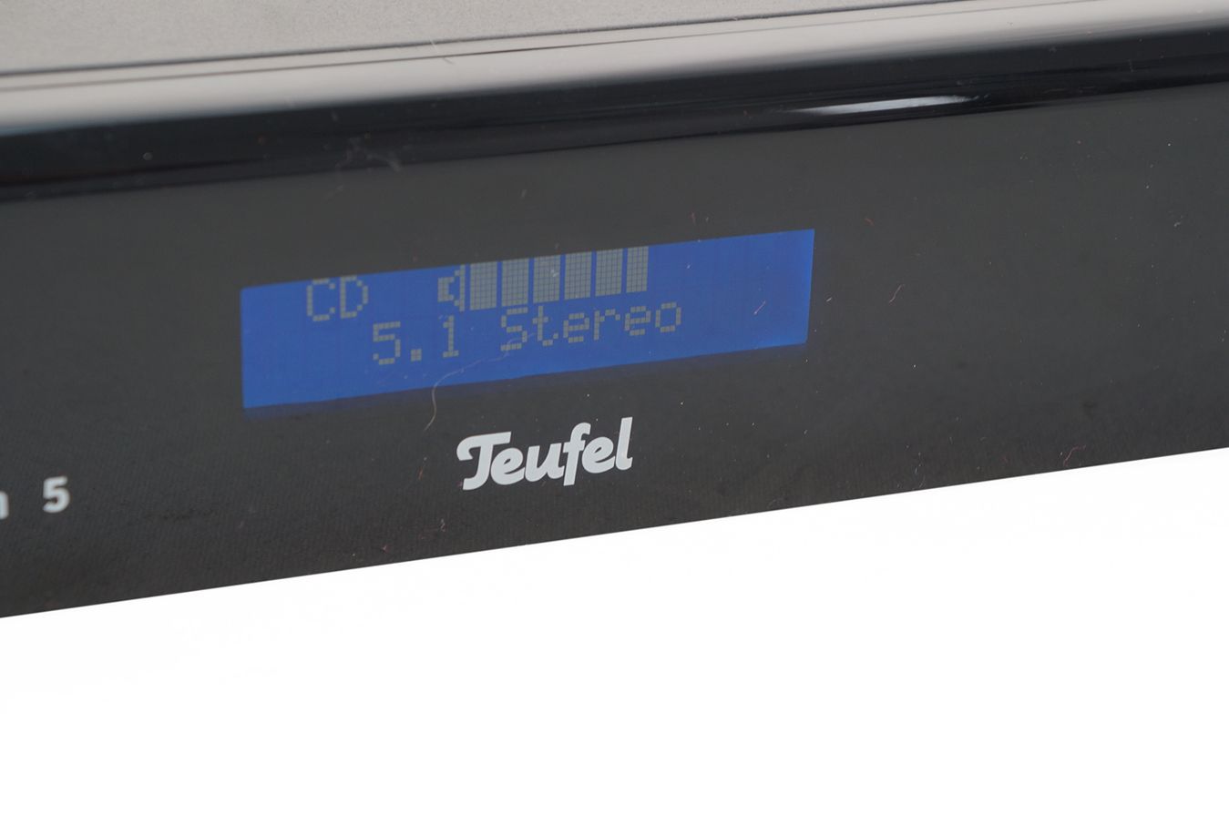 Teufel_Decoderstation_5_Vorverstarker_Dolby_Digital_5.1_Surround