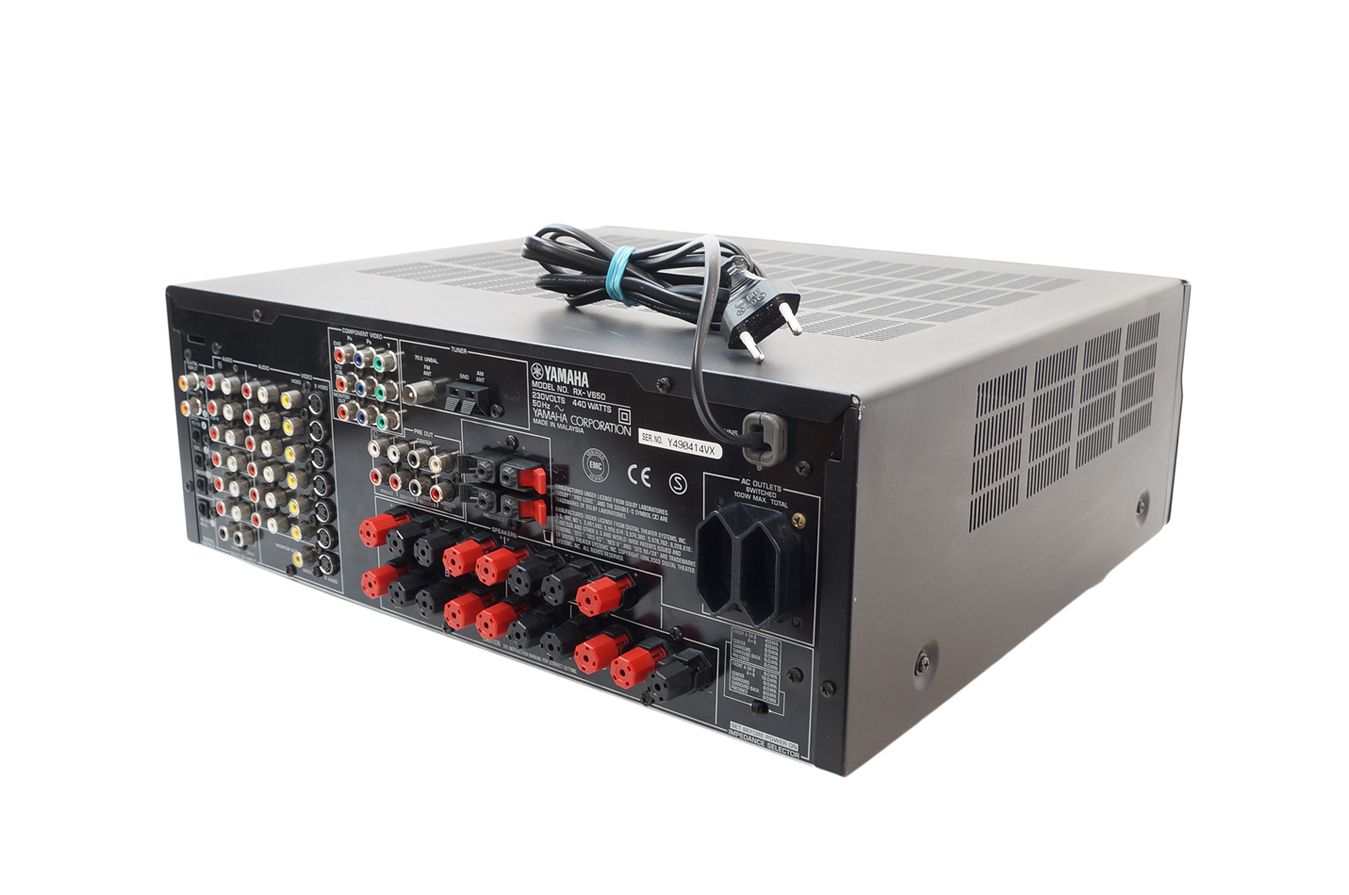 Yamaha_RX-V650_Digital_Heimkino_7.1_AV-Receiver_Schwarz_06