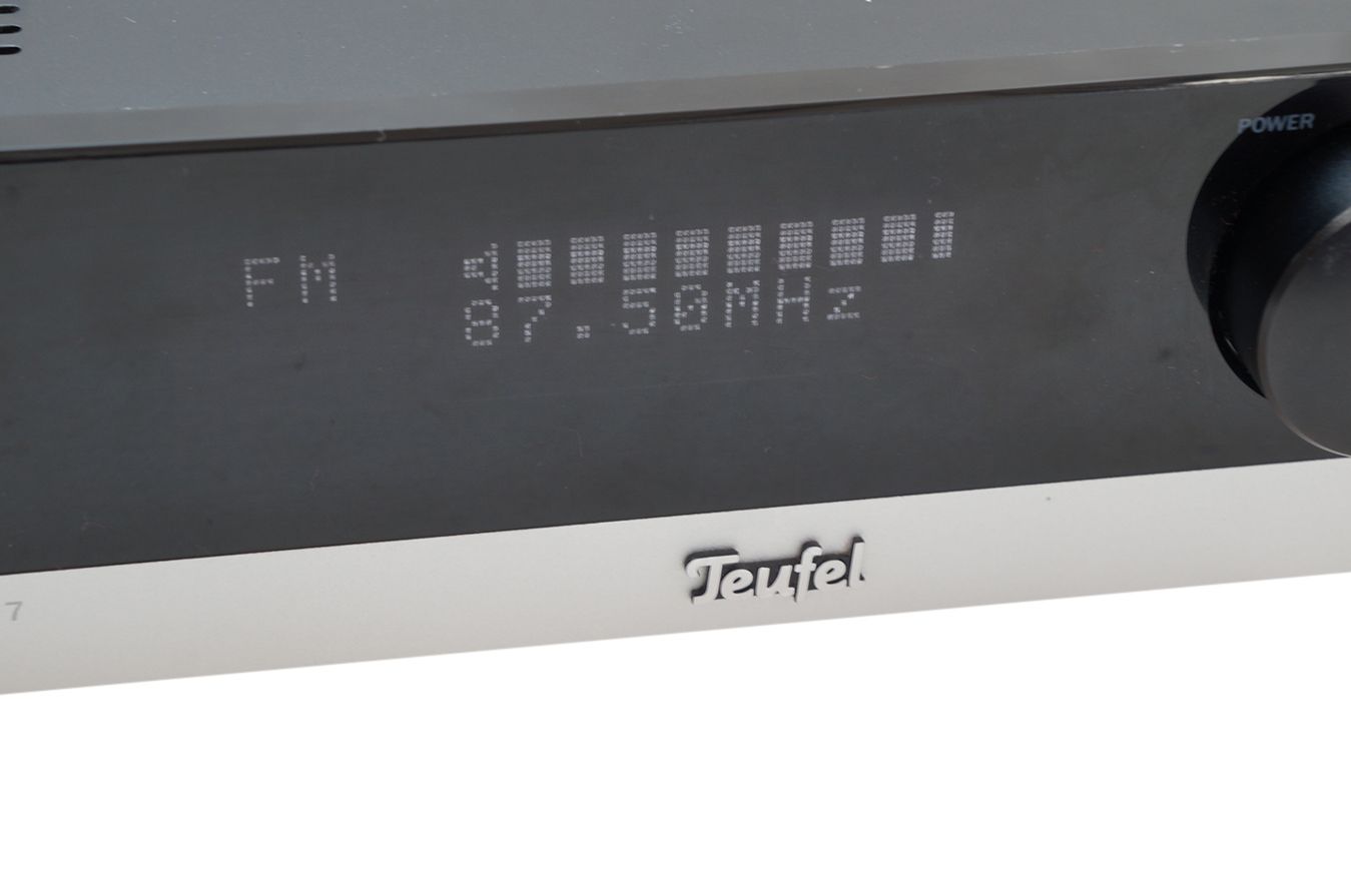 Teufel_Decoderstation_7_5.1_Verstarker_Media_Center