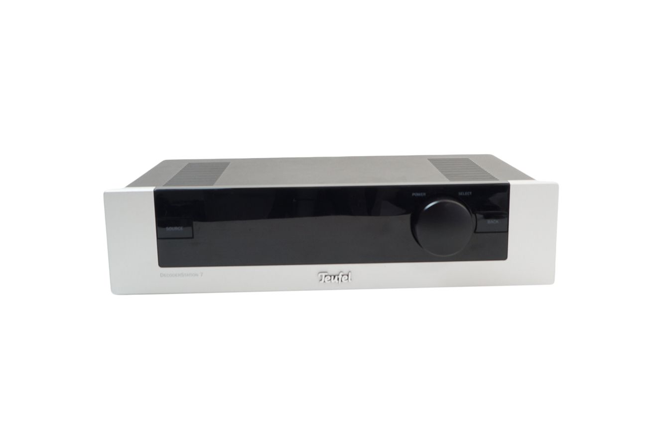 Teufel_Decoderstation_7_5.1_Verstarker_Media_Center_05
