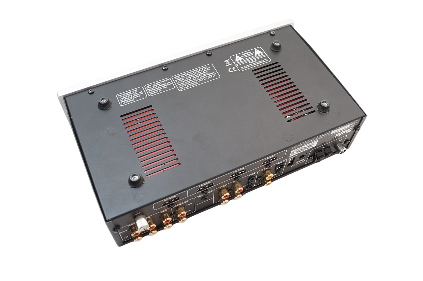Teufel_Decoderstation_7_5.1_Verstarker_Media_Center_09